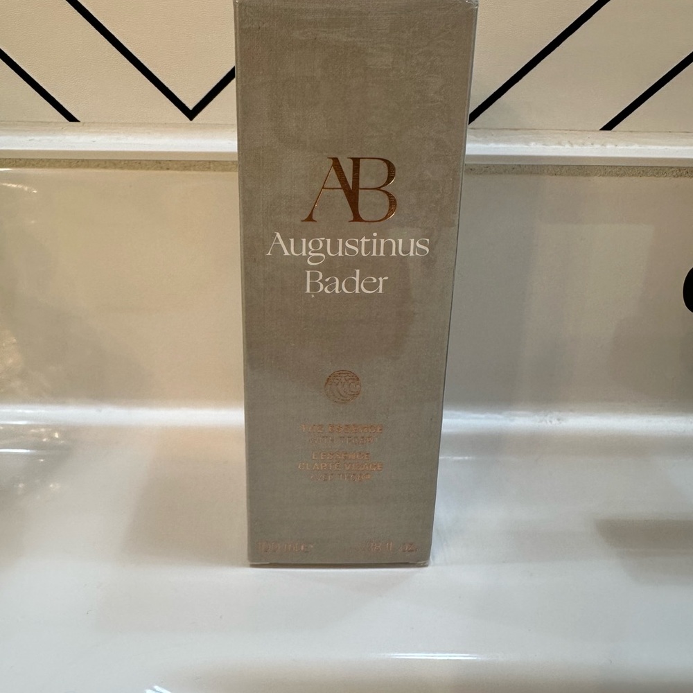 Augustinus Bader The Essence with TFC8
